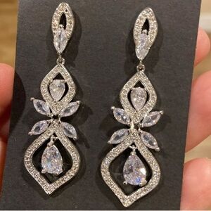 Luxury Cubic Zirconia Rhinestone Chandelier Dangle Drop Bridal Wedding Earrings